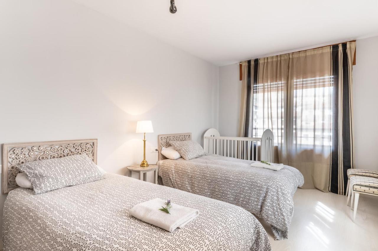 Apartamento Pirineo Aragones Sabiñánigo Eksteriør billede