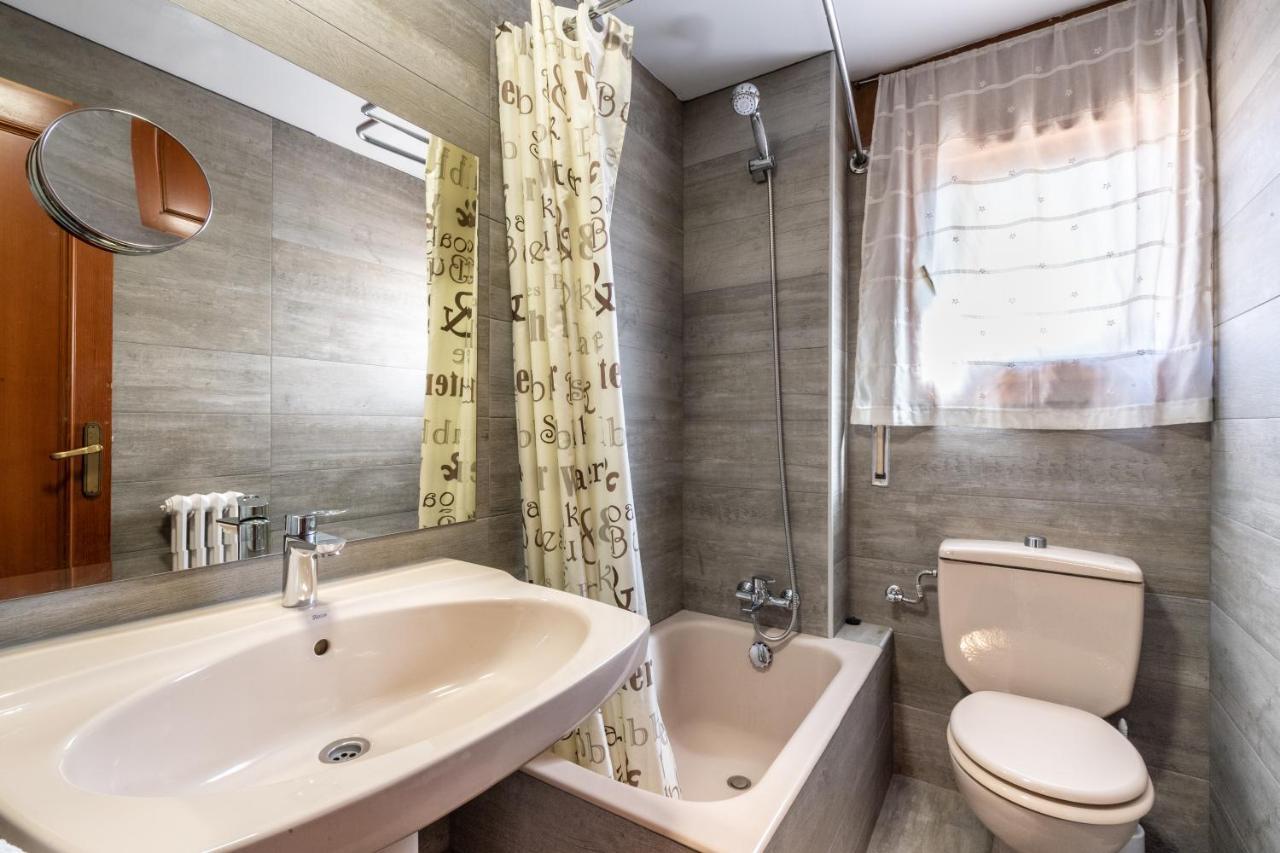 Apartamento Pirineo Aragones Sabiñánigo Eksteriør billede